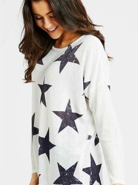 LIKE NEW Altar'd State White Long Sleeve Star Knit Top
